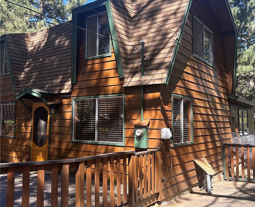 1st image of 323 Moreno Ln