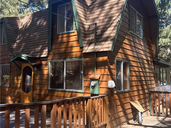 323 Moreno Ln, Sugarloaf, CA 92386