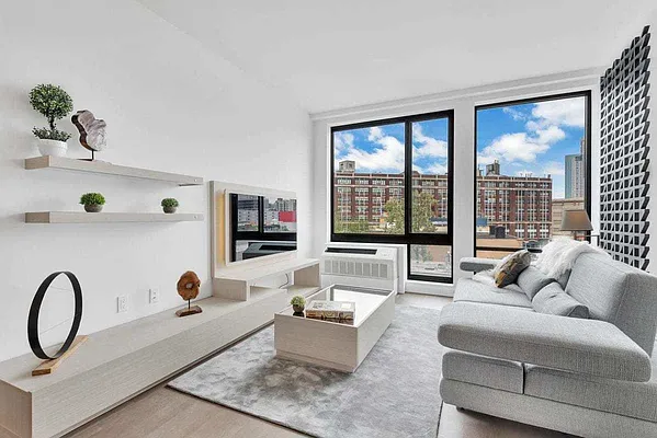 Rented by Luxury Apartments LIC | media 16