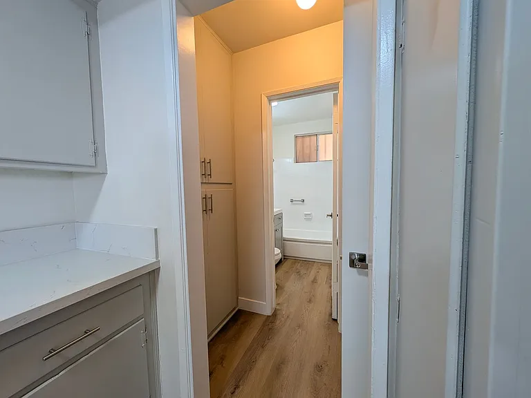 3430 W 63rd St #7 — Photo 17