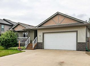 9 N Valmont St, Blackfalds, AB T4M 0K1