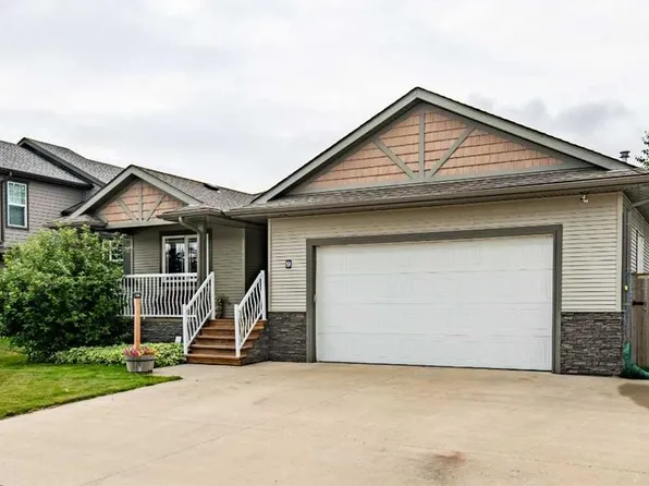 9 N Valmont St, Blackfalds, AB T4M 0K1