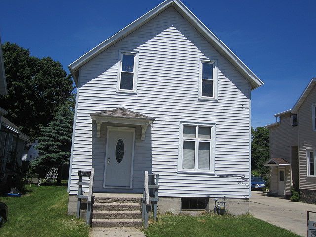 2nd image of 1860 Liberty St