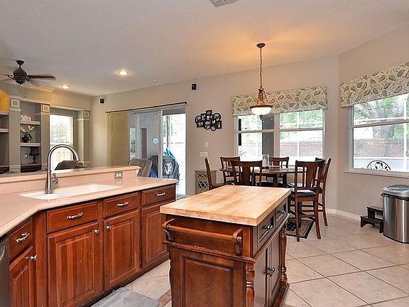 5th image of 3948 Emerald Estates Cir