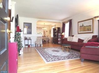 454 Hawarden Rd, Springfield, PA 19064