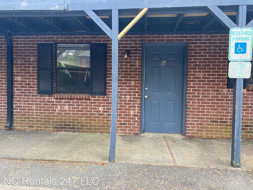 1st image of 2403 Markwood Ln APT B