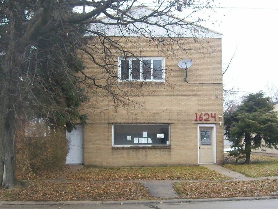 1st image of 1624 Broadway