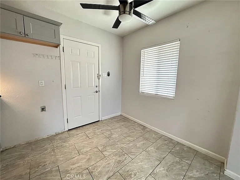 19790 Cooper Rd — Photo 5
