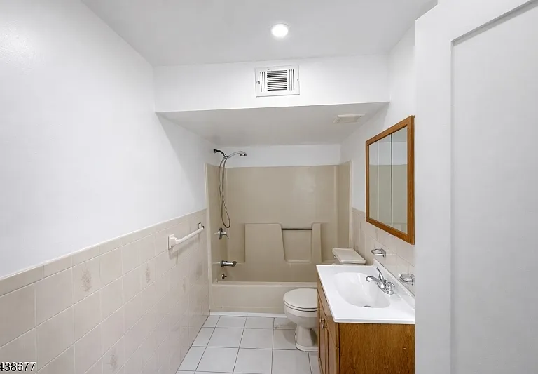 87 Merseles St — Photo 16