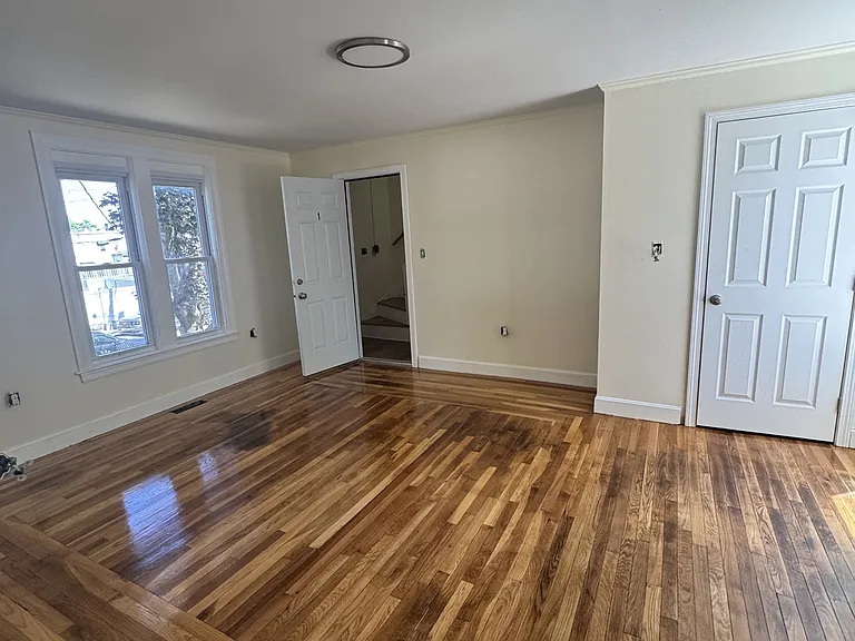114 Prospect St #1 — Photo 2