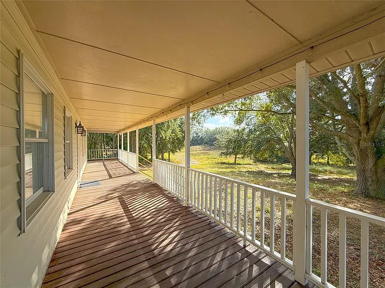 2827 Sanctuary Ln — Photo 9