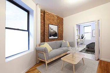 Rented by R New York