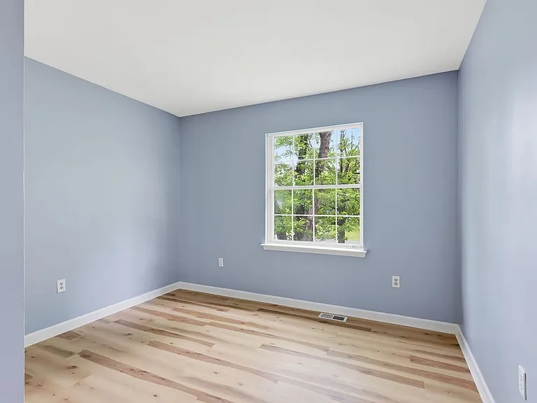 11259 Edgewood Dr — Photo 4