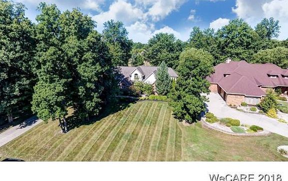 3rd image of 2732 Amanda Lakes Dr