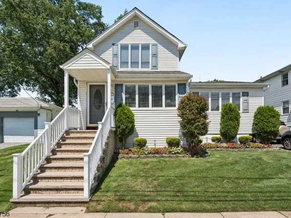 135 E 11Th St, Linden City, NJ 07036