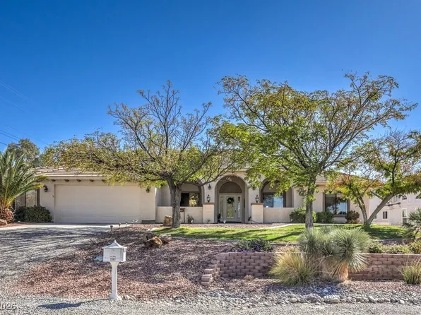 2061 Iroquois Ave, Pahrump, NV 89048