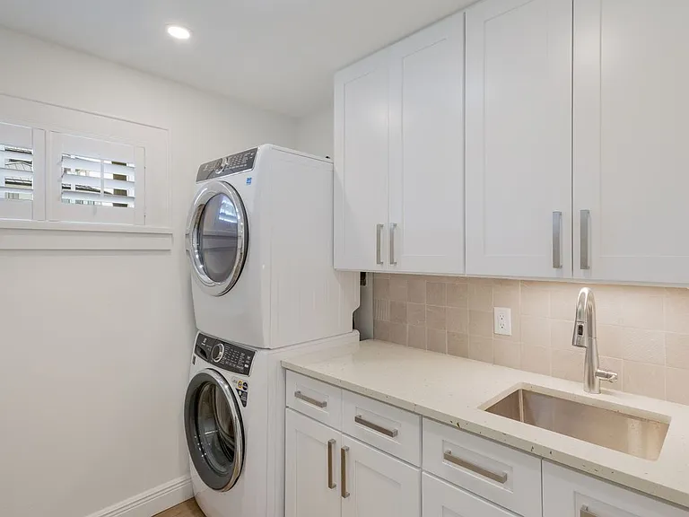 401 N Shore Dr — Photo 17