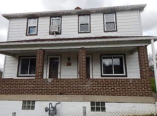 39 Sersen Ave, Van Voorhis, PA 15366