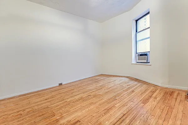 Sold by Compass | media 9