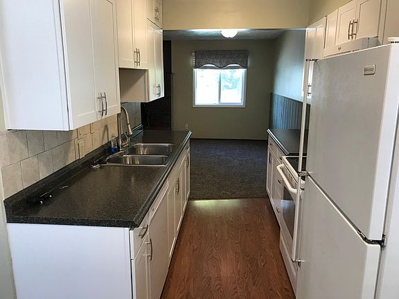 2nd image of 1533 Glen Arbor Cir