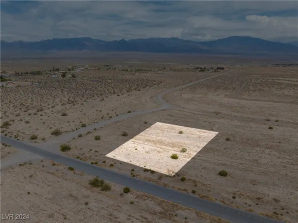 6421 N Mountain Vw, Pahrump, NV 89060