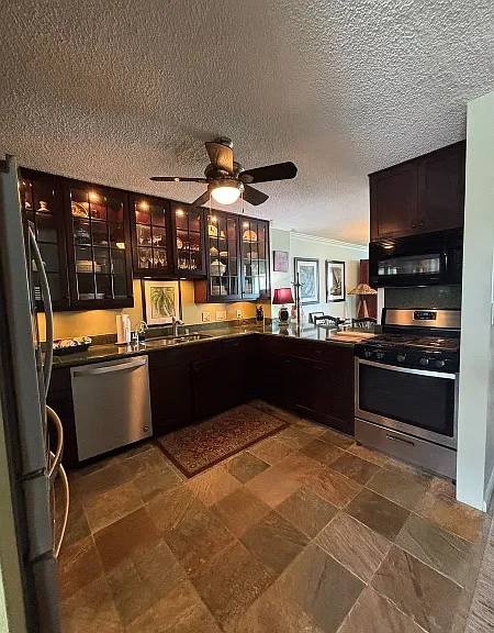 2405 Kalanianaole St #406 — Photo 10