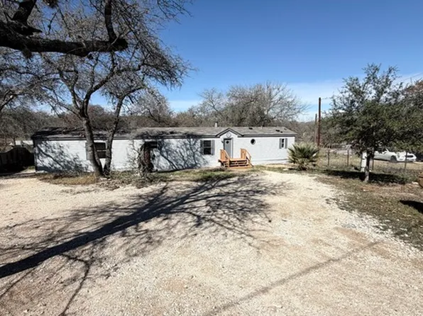 23035 Opportunity Dr, Elmendorf, TX 78112