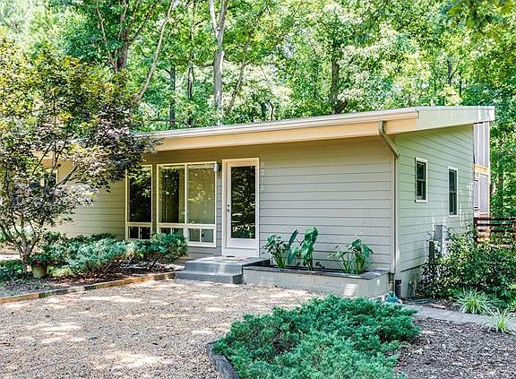 3rd image of 8214 Greenock Dr