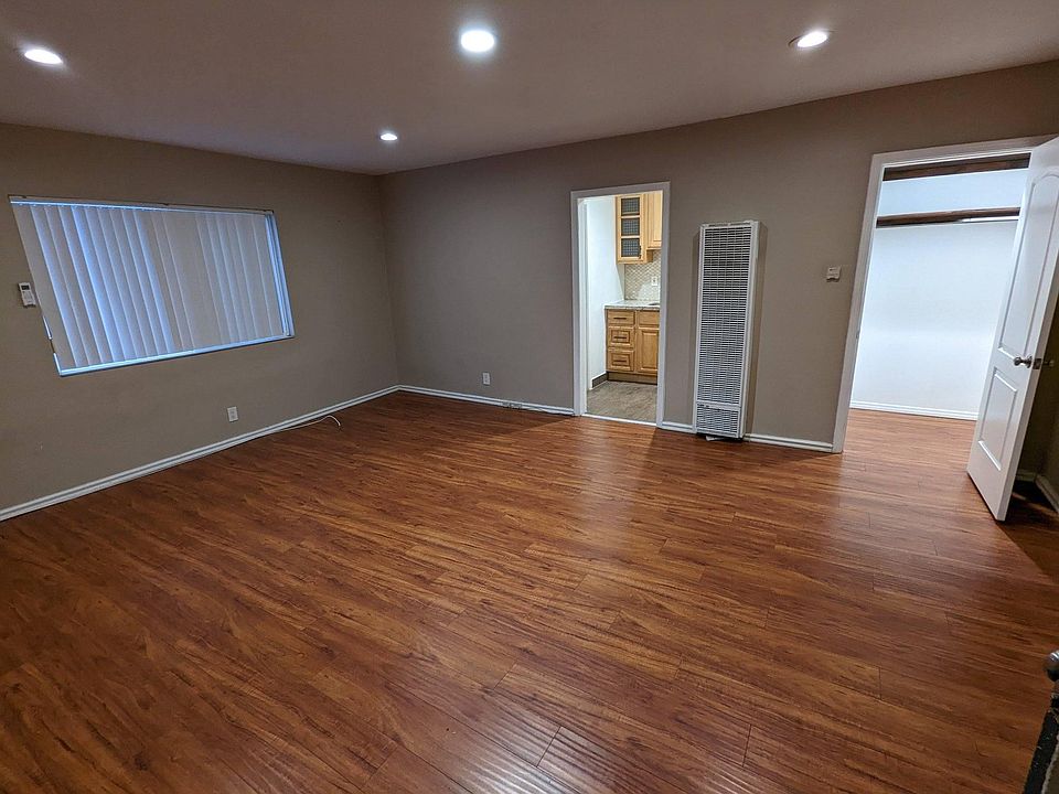 1st image of 720 S Mariposa Ave APT 4