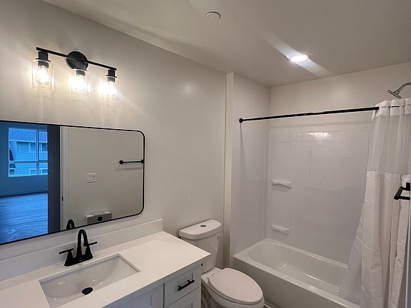 5th image of 411 N 21st St #203