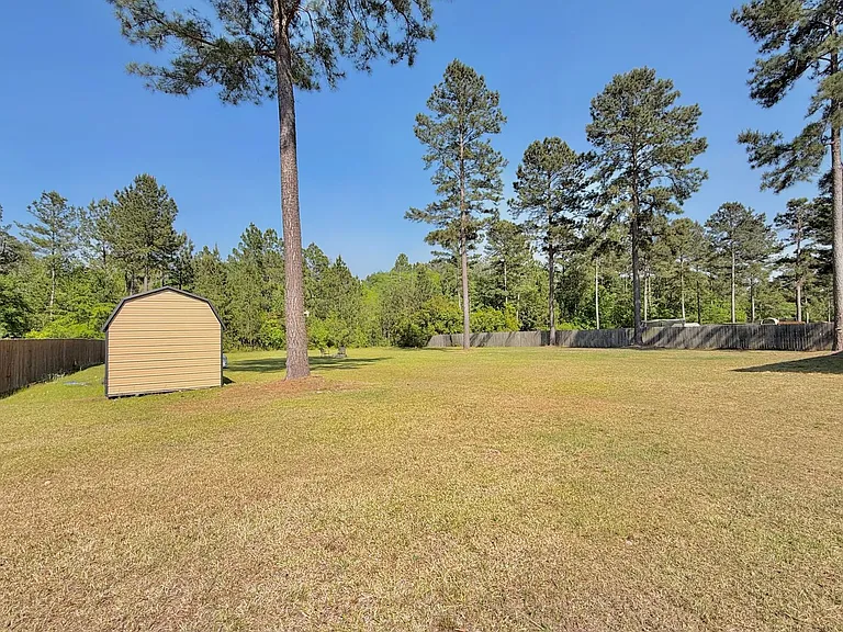 470 Briarcrest Dr NE — Photo 42