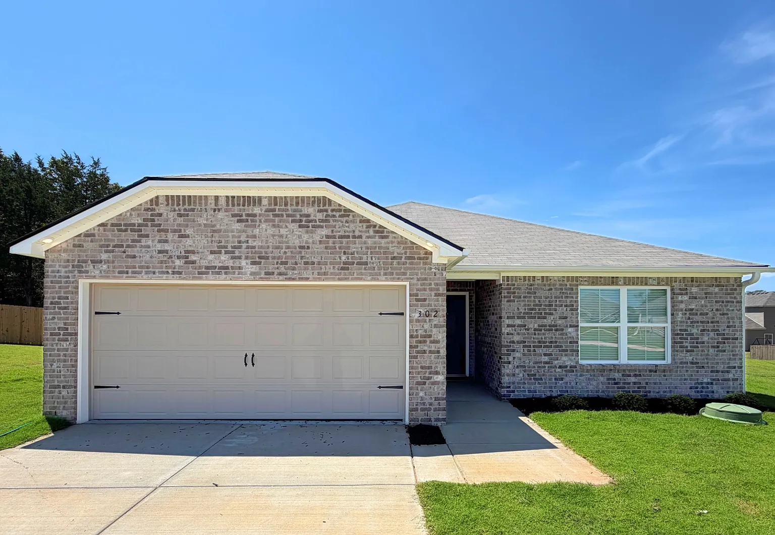 302 Spanish Moss Court — Photo 2