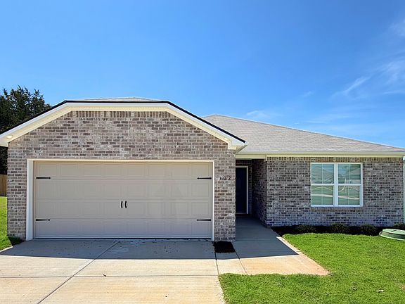 2nd image of 302 Spanish Moss Ct