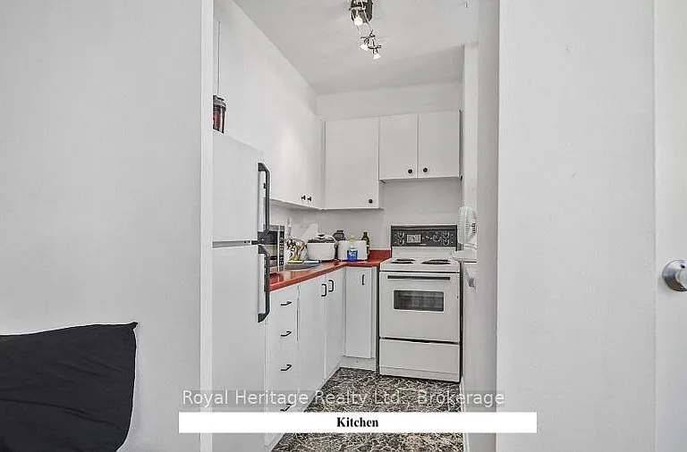 30 Gloucester St #1607 — Photo 5