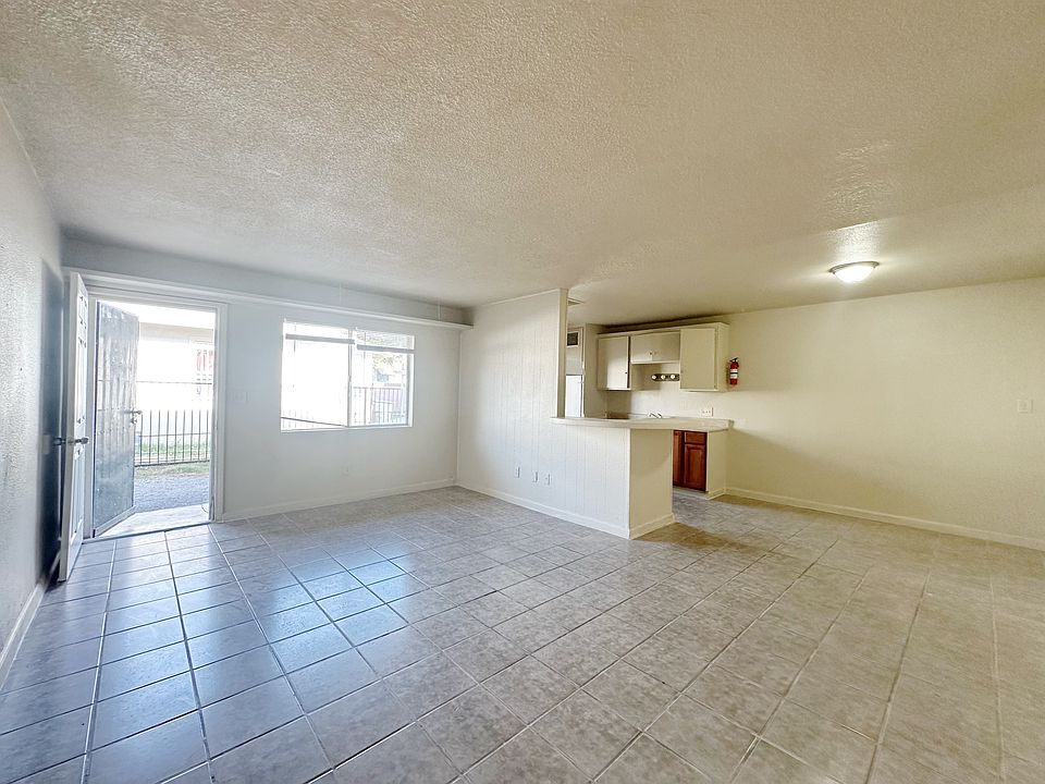 1st image of 1245 N G St #3