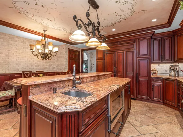 4 Point Crescent image 7 of 25