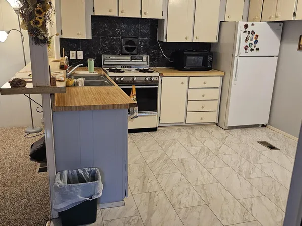 414 Stevens Rd Unit 4, Eagle Point, OR 97524