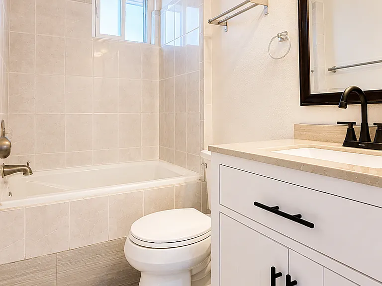 2132 Forbes Ave — Photo 40