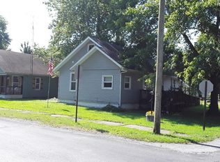 1420 W Cherry St, Herrin, IL 62948