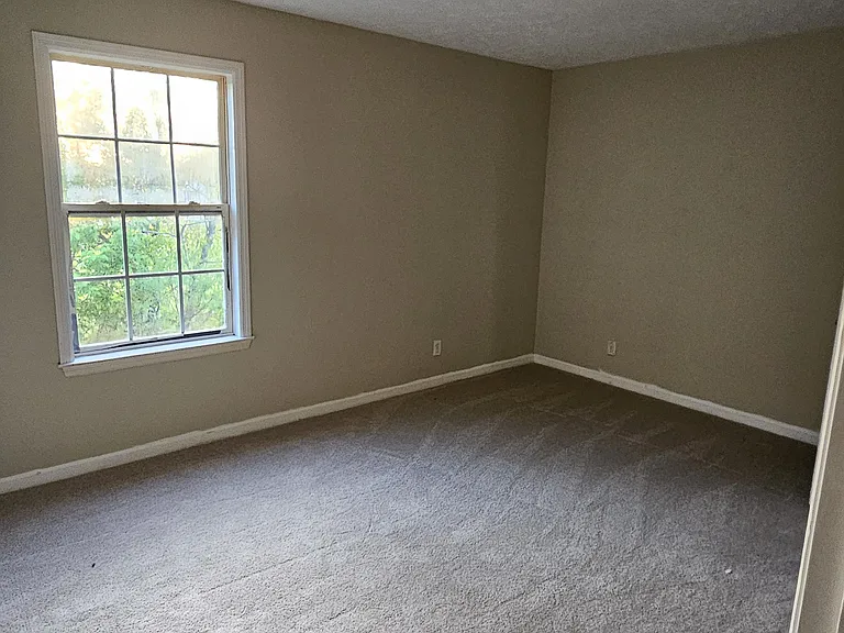 138 Fox Creek Ct — Photo 6