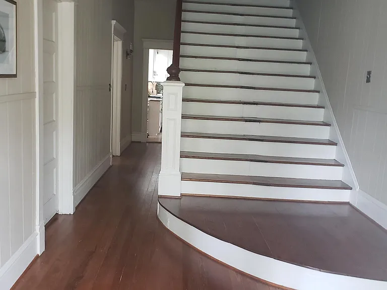 1522 Spencer Ave — Photo 4