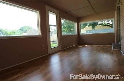 5th image of 2301 Forestcrest Dr