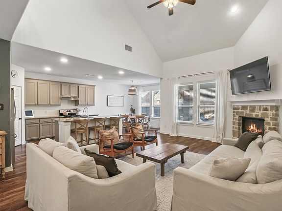 2nd image of 1213 Glacier Ct