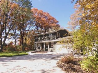 5866 Chippewa Trl, North Branch, MN 55056