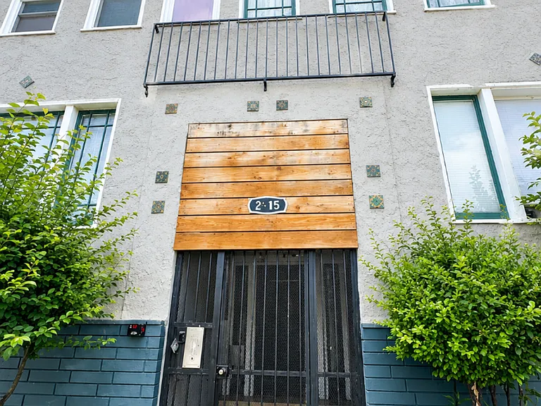 2915 Martin Luther King Jr Way — Photo 1