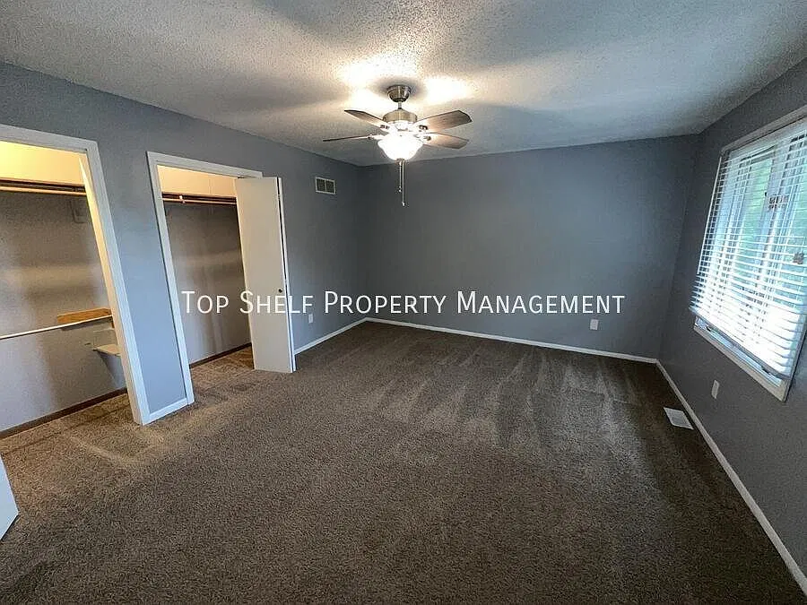 3 bed, 1.5 bath, 1300 sqft, $1,495 — Photo 4