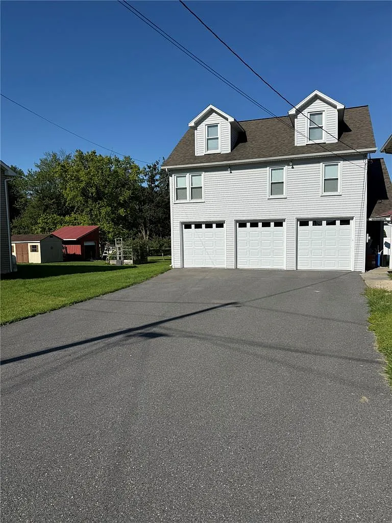 2 bed, 1350 sqft, $2,250 — Photo 2