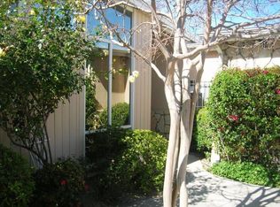 11102 Langmuir Ave, Sunland, CA 91040