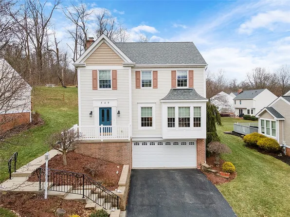 549 Cherryhill Dr, Bridgeville, PA 15017