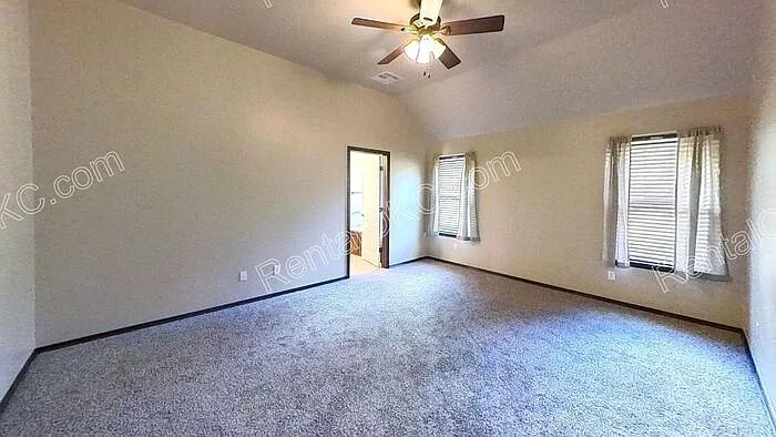 5824 Lost Deer Dr — Photo 35
